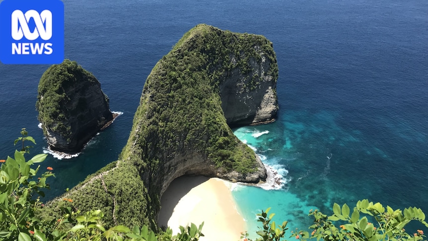 Femme australienne décède après une chute d'une falaise prisée à Nusa Penida près de Bali