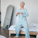 Un expert recommande cet exercice de Tai Chi pour prévenir les chutes et améliorer votre équilibre !