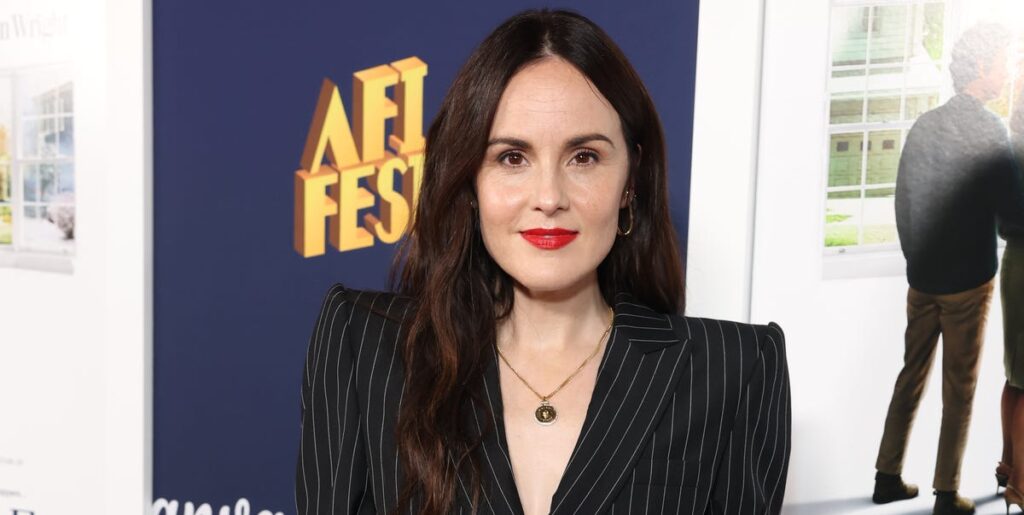 À 44 ans, Michelle Dockery adopte cet exercice simple pour renforcer tout le corps – découvrez pourquoi !