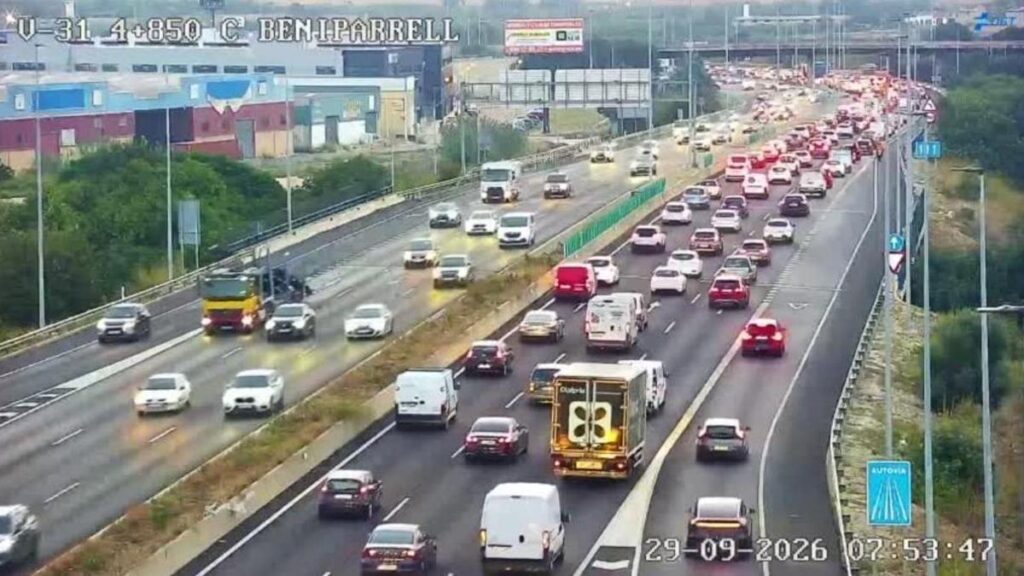 Accident sur la A-7 : gros embouteillage à Valence et fermeture d'un couloir