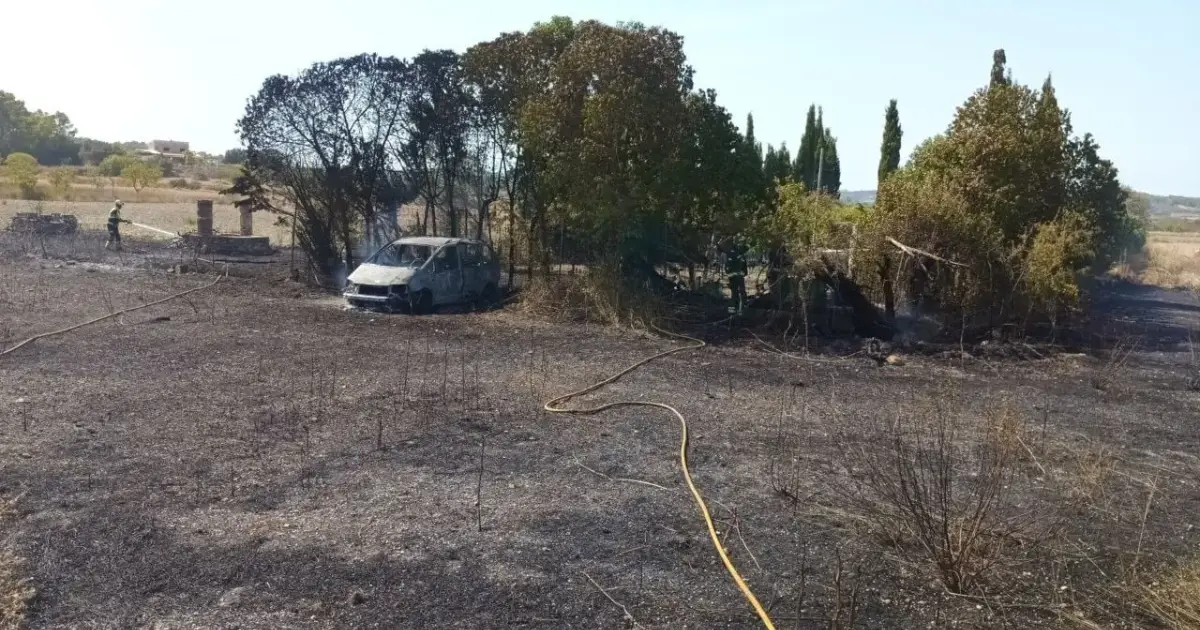 Chauffeur décède après un incendie de voiture à Sant Joan