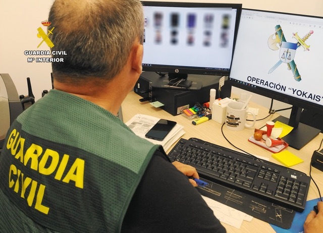 Deux jeunes sous enquête pour diffusion d'images intimes sans consentement