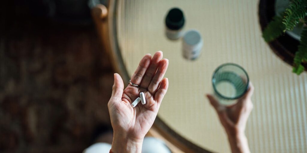 Différences essentielles entre les vitamines D2 et D3 expliquées par des experts santé