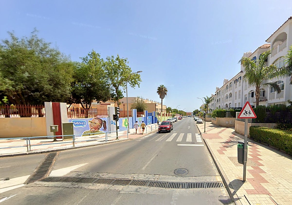 Enfant de 12 ans victime d'une grave fracture crânienne après un accident à Torremolinos : conducteur en fuite