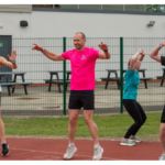 Événement fitness gratuit à Swindon remporte du succès : besoin de financement pour grandir