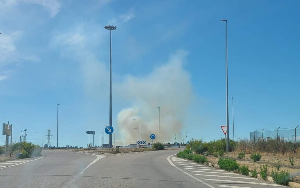 Incendie actif à Santovenia : l’intervention de plusieurs moyens à León