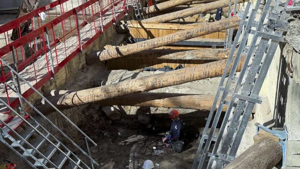 Un mur enfoui à Paris : la première preuve de la Lutèce décrite par Jules César