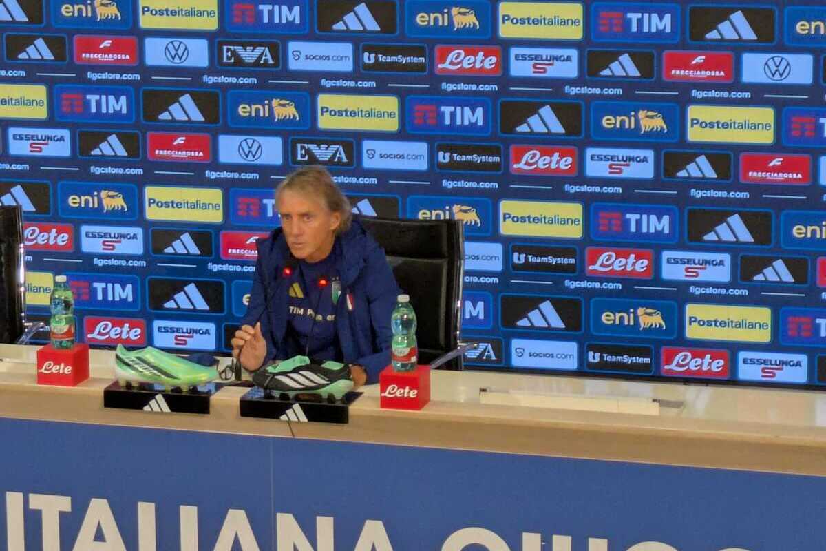 Roberto Mancini en conférence de presse avant la pause internationale