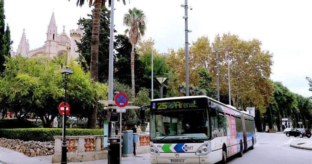 Baisse de 1,3 % des passagers de bus en août à Palma, tandis que ceux du métro bondissent de 10,3 %