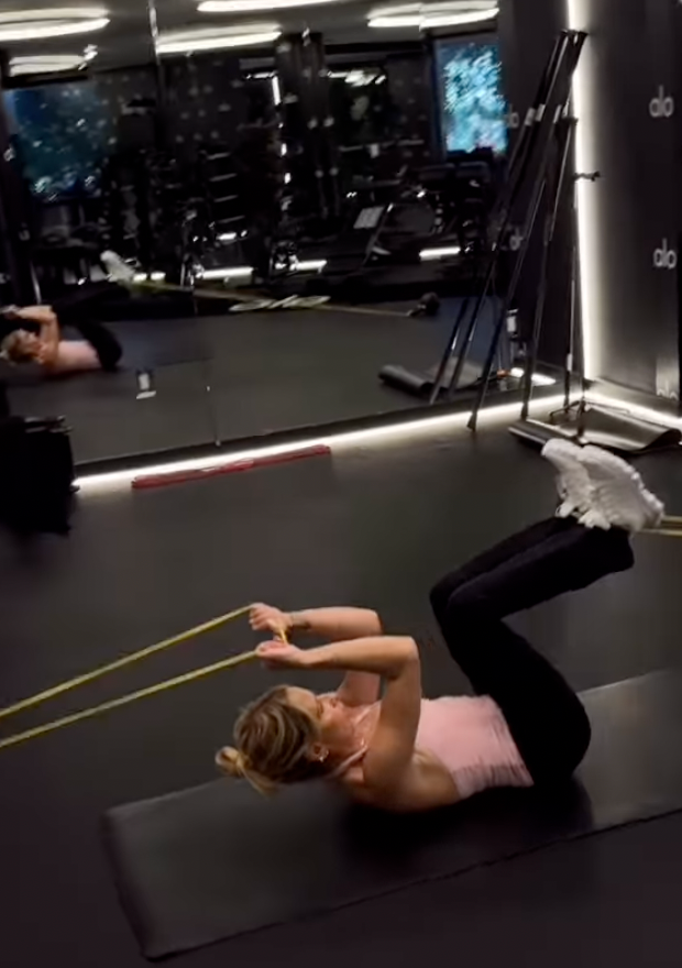 Sarah Michelle Gellar partage photos de ses routines d'entraînement